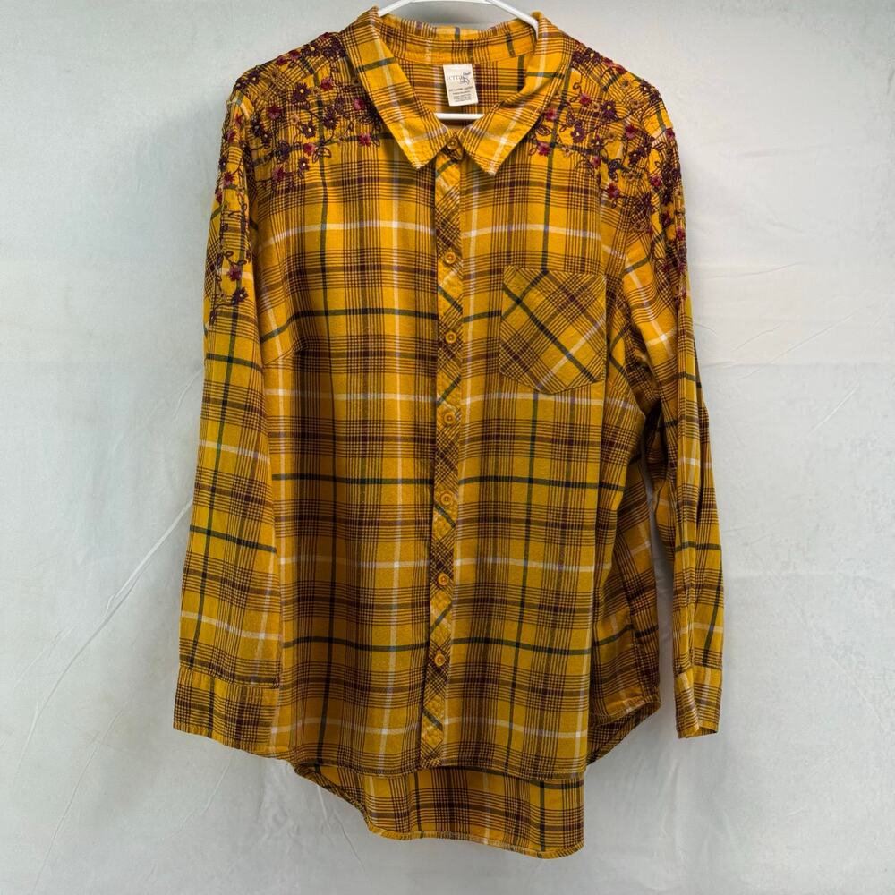 Terra & Sky women’s 2X high low button down plaid embroidered yellow top